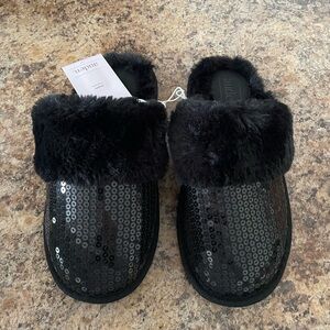 New! Auden Woman’s Black Sequin Slippers S5/6